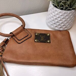 🎄Up cycled Repurposed LV Clutch